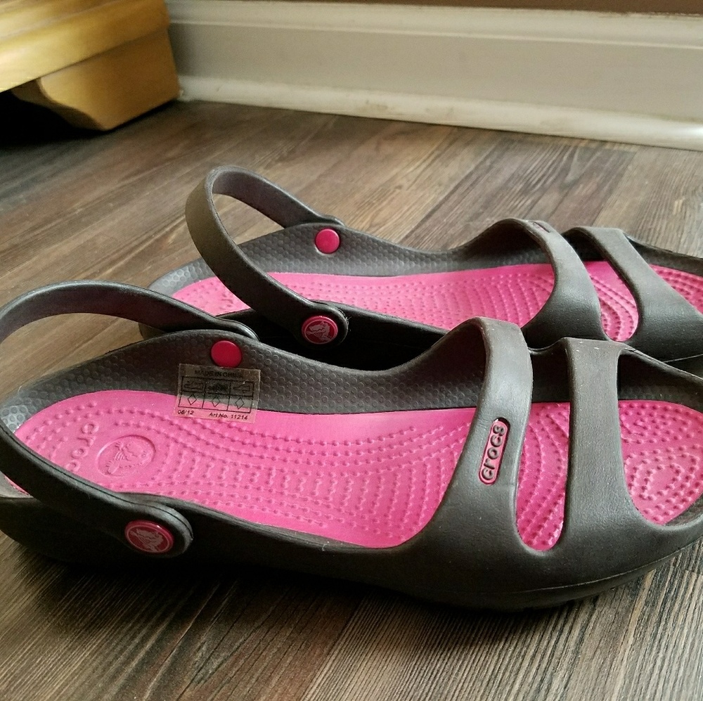 Sandles